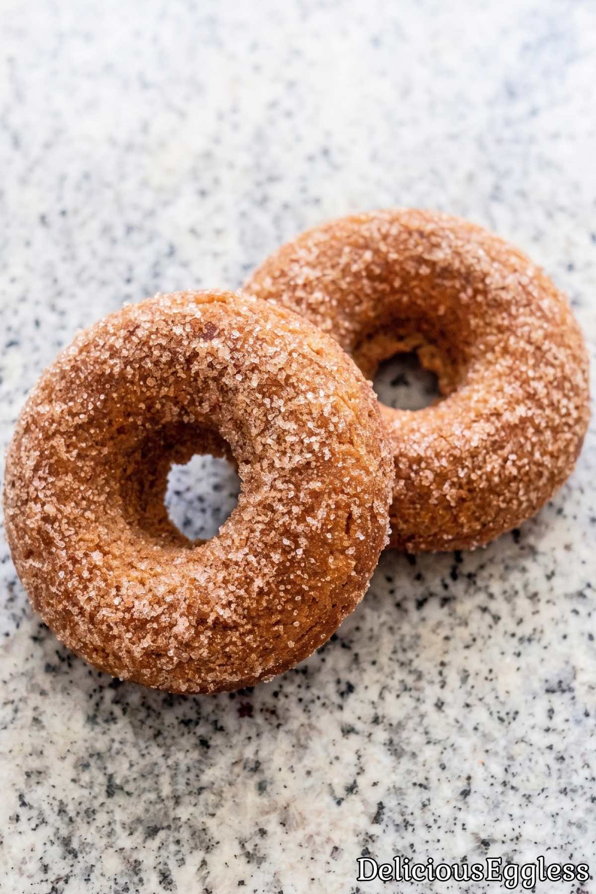 Spiced baked apple cider donuts