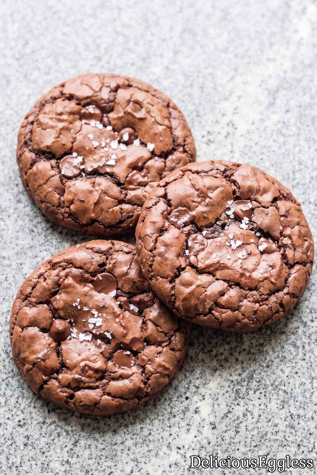 Dark chocolate eggless brownie cookies