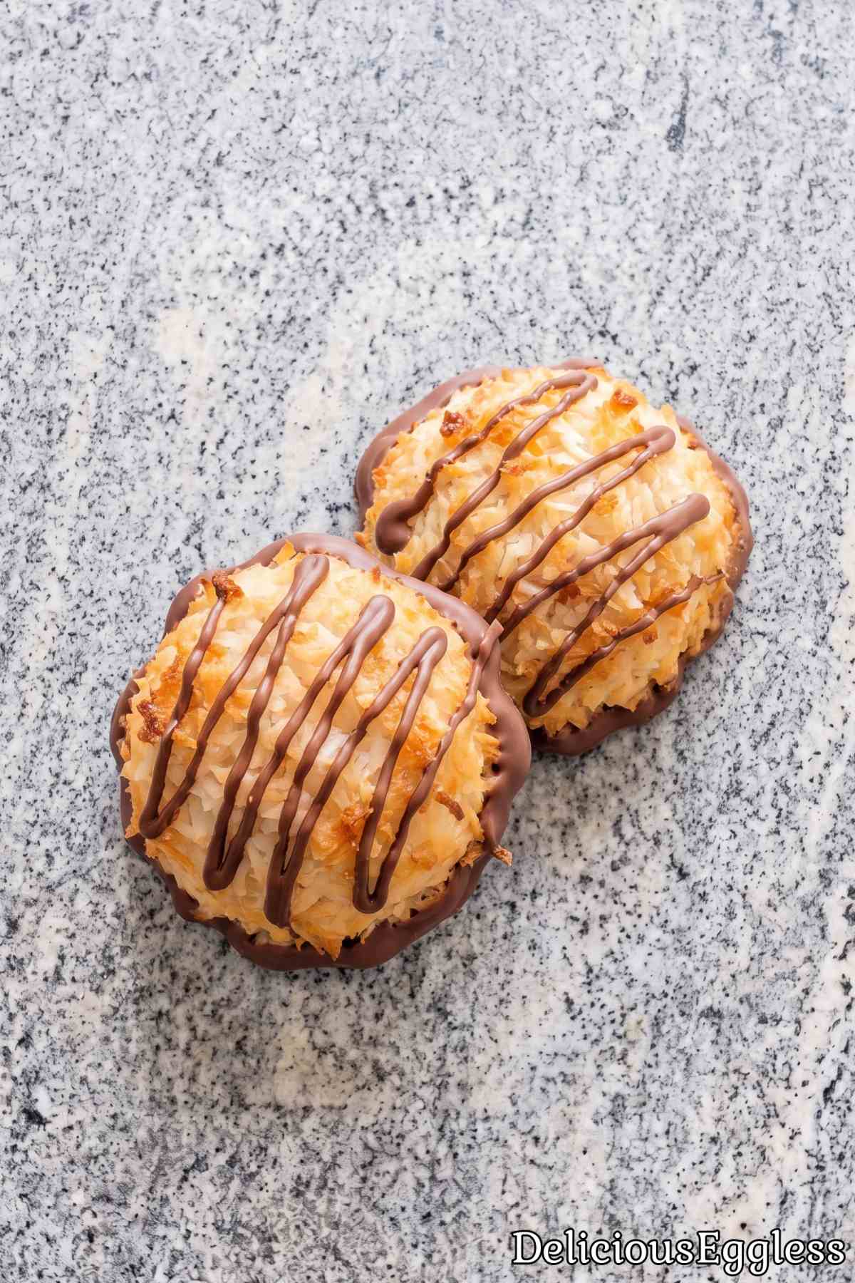 Easy homemade eggless coconut macaroons.