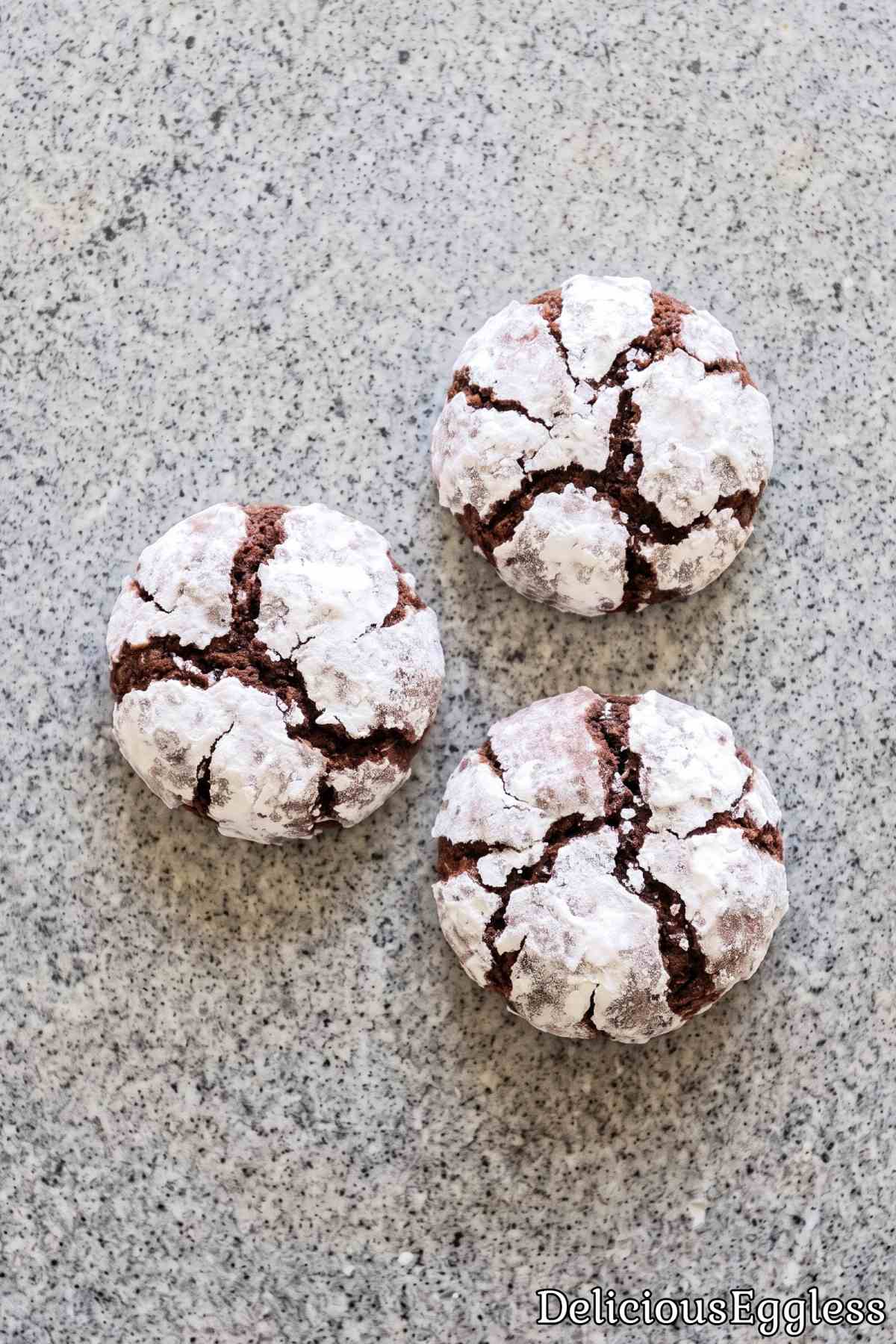 Fresh eggless chocolate crinkle cookies