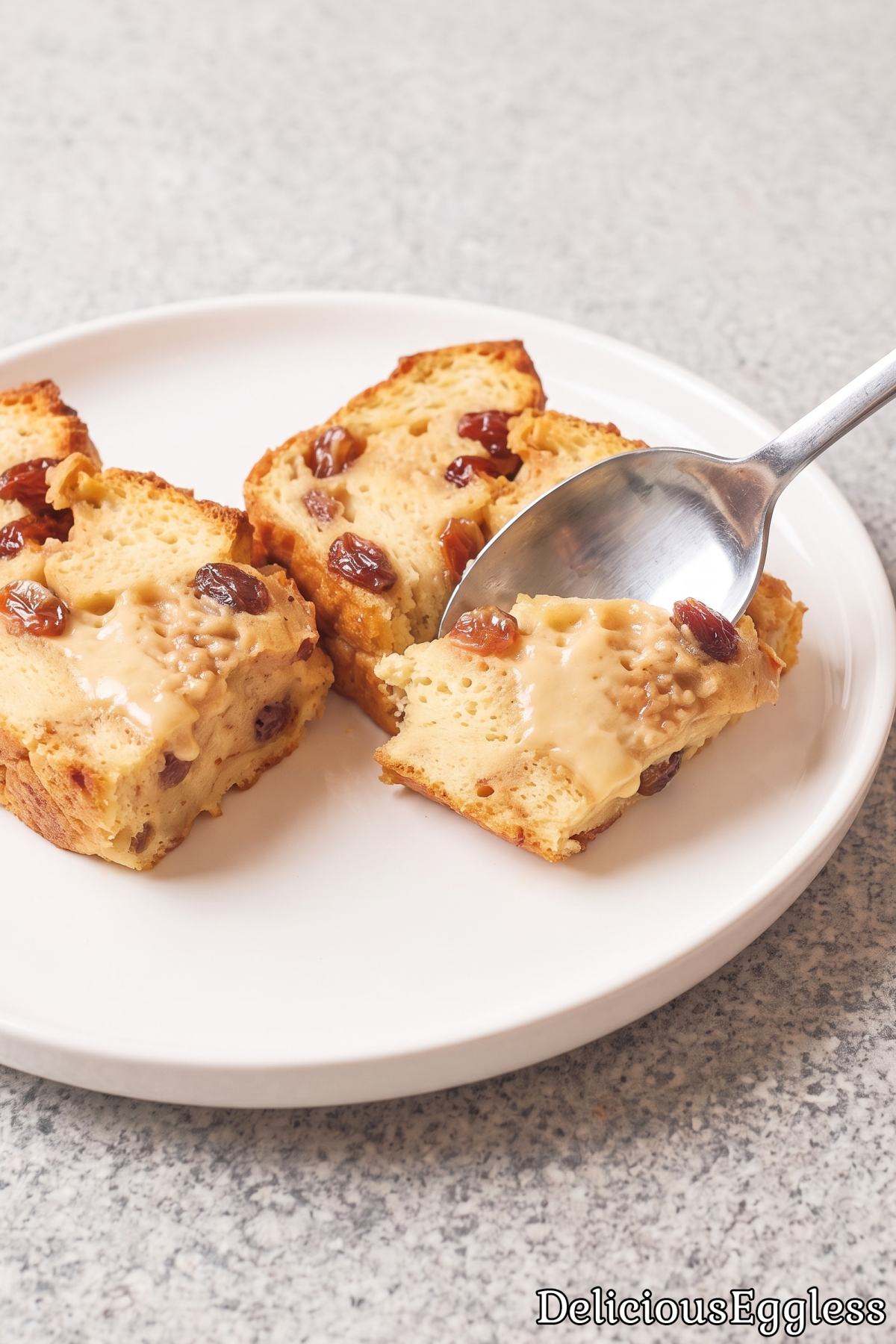 Baked cinnamon bread pudding eggless recipe