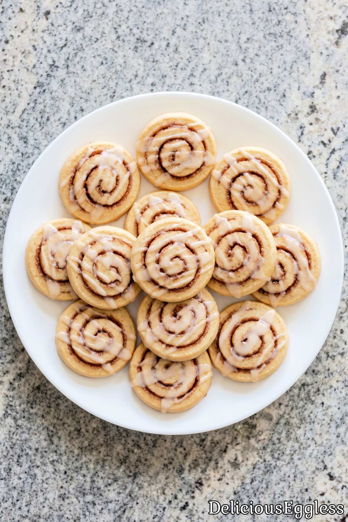 Easy homemade eggless cinnamon roll cookies