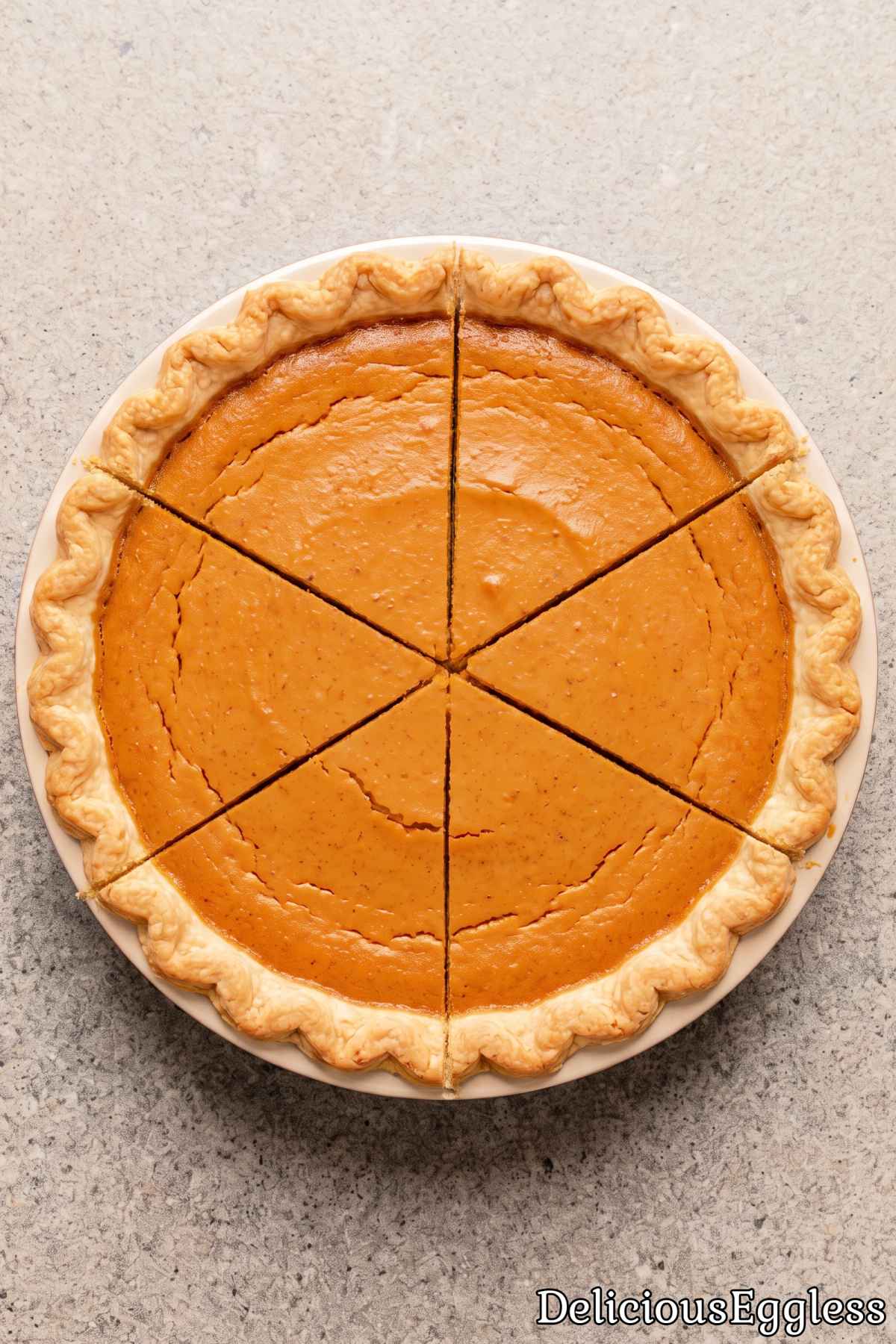 Rich creamy eggless pumpkin pie