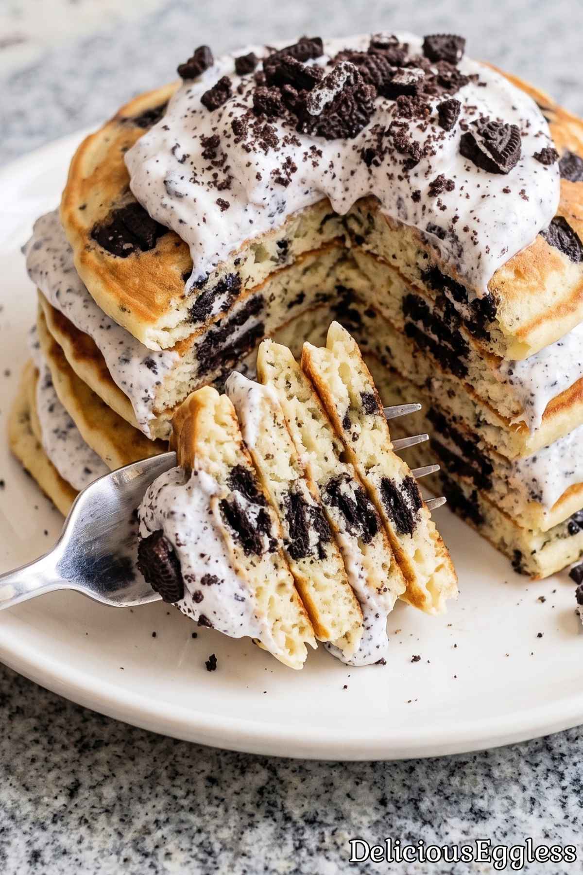 Fresh eggless cookies and cream pancakes
