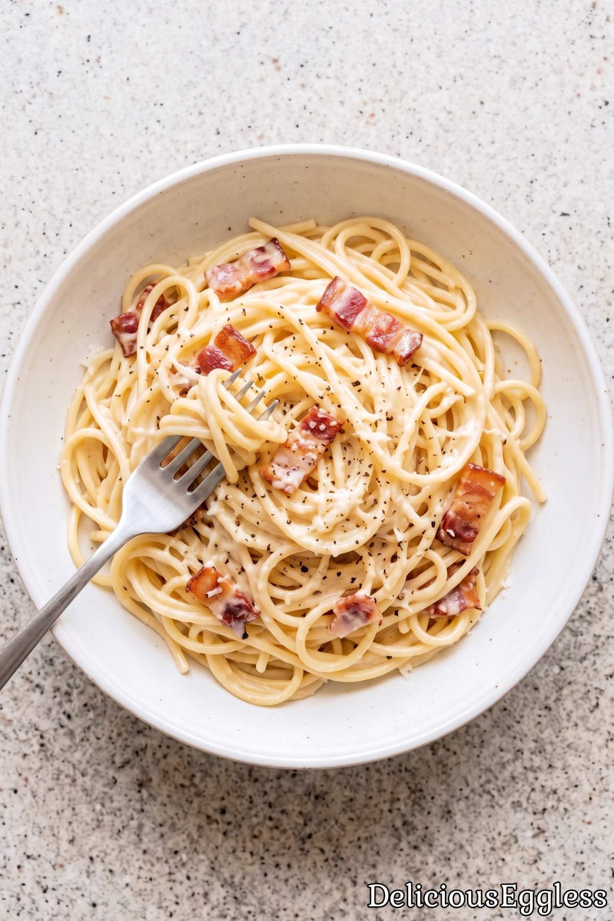 Easy homemade eggless carbonara