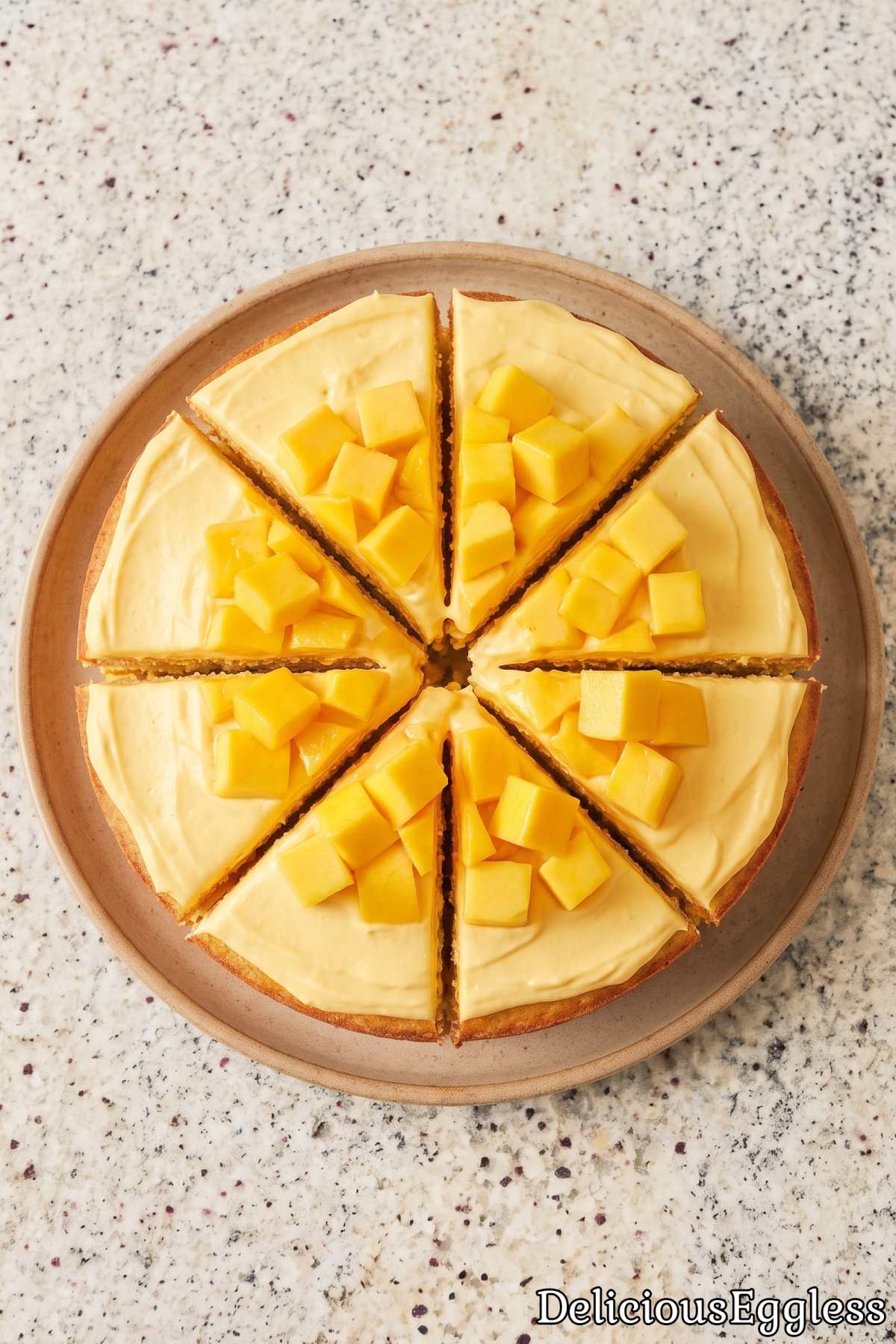 Creamy mango cake made without eggs