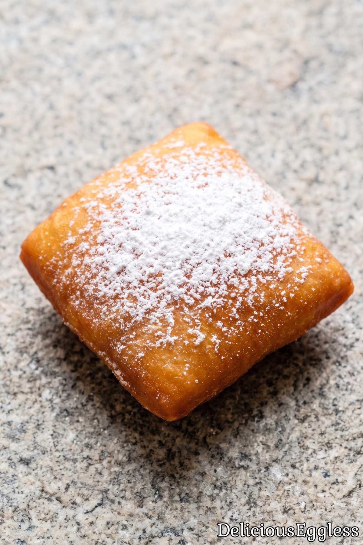 Fluffy eggless New Orleans beignets