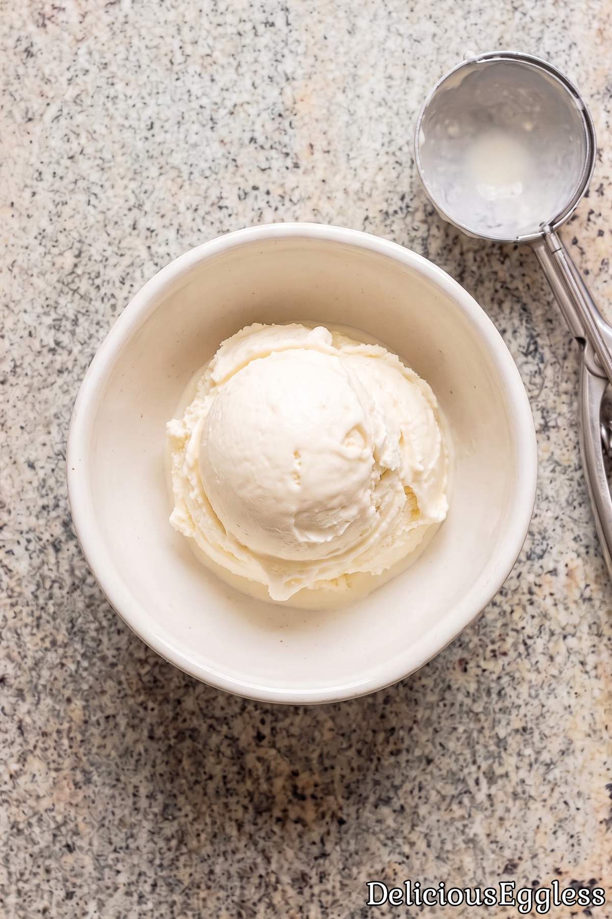 Perfect no churn eggless vanilla ice cream