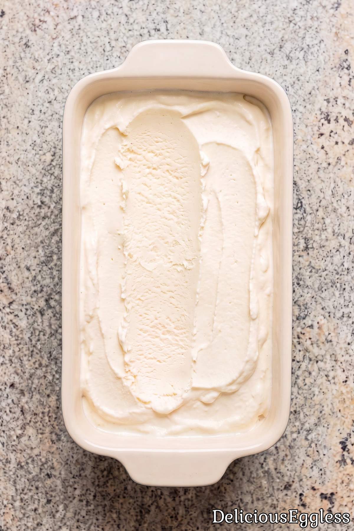 Delicious eggless no churn vanilla ice cream