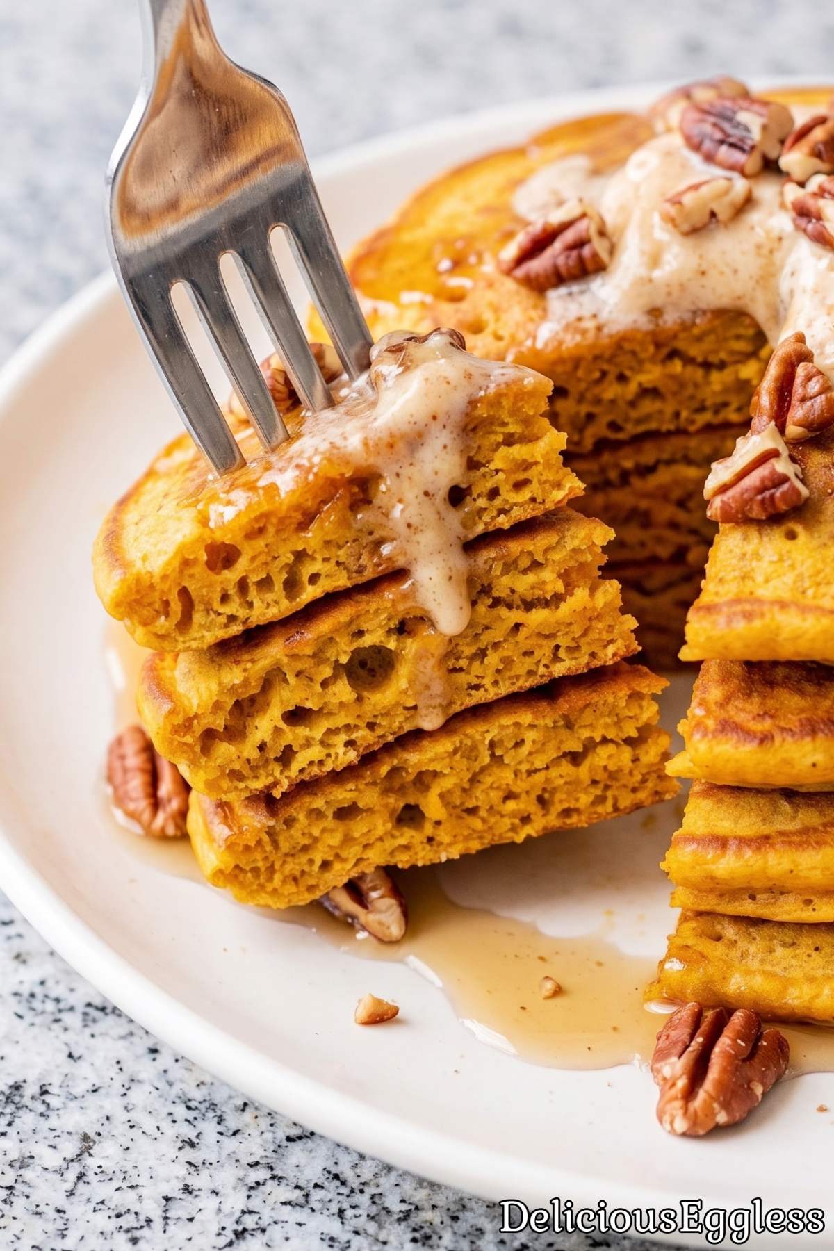 Thick and soft eggless pumpkin pancakes