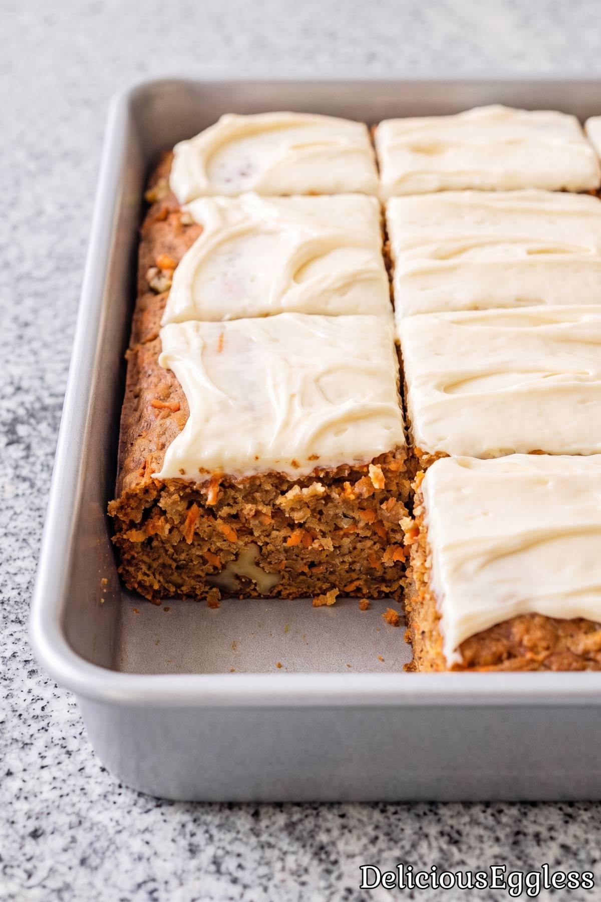 Homemade spiced carrot cake without eggs
