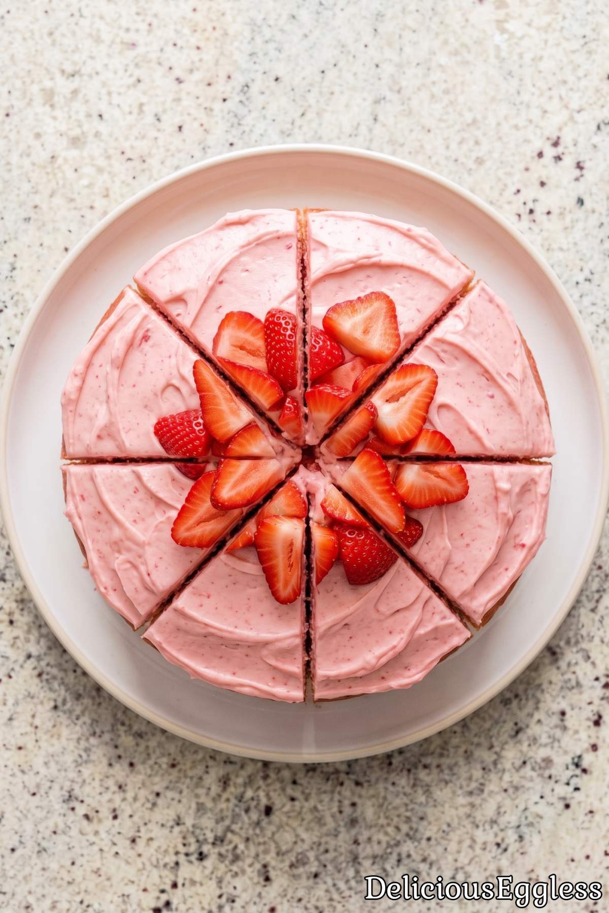 Simple eggless strawberry shortcake
