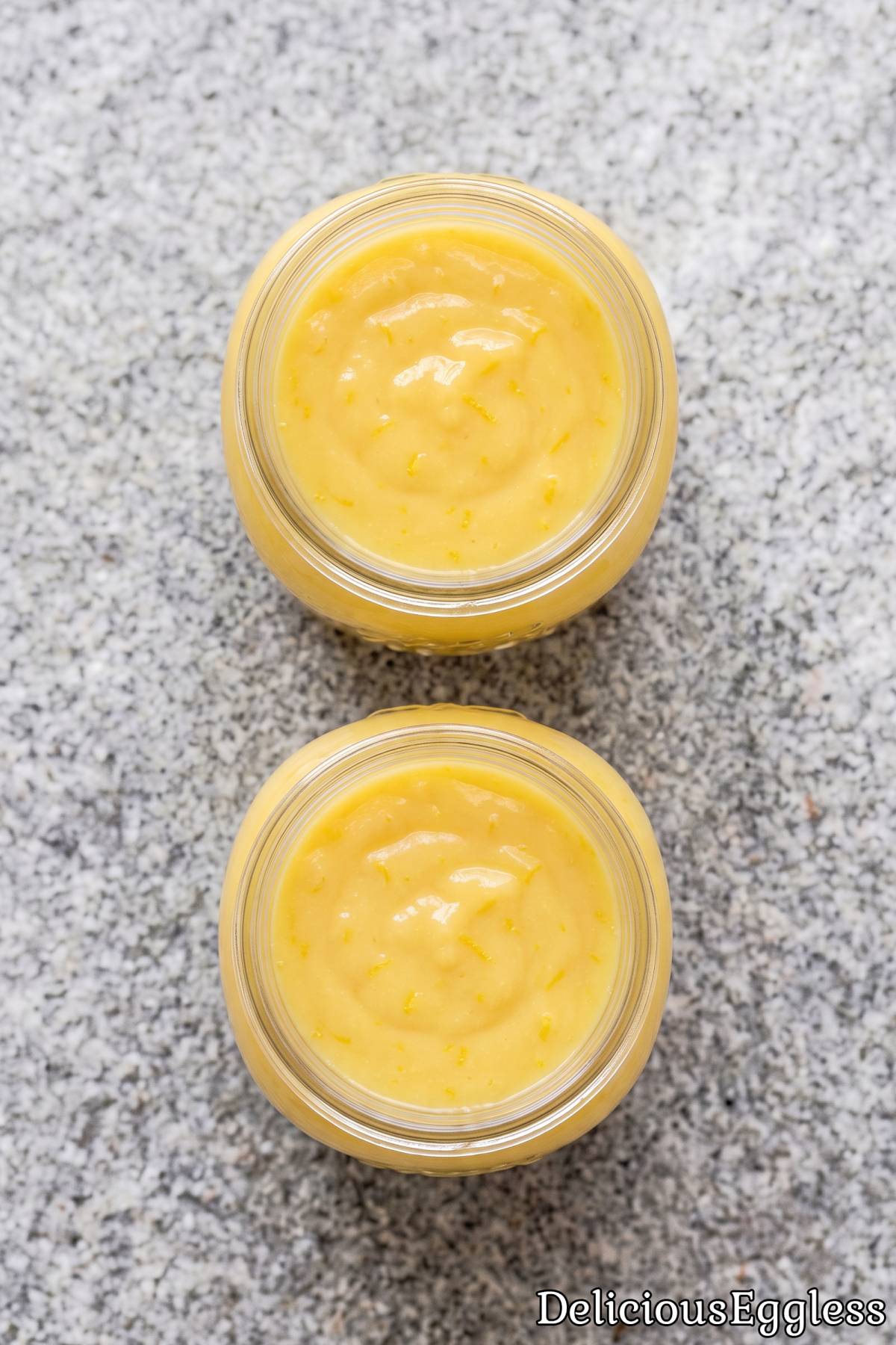 Rich and creamy eggless lemon spread.