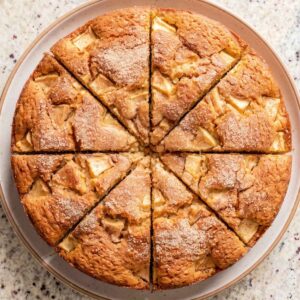 Eggless Apple Cinnamon Cake