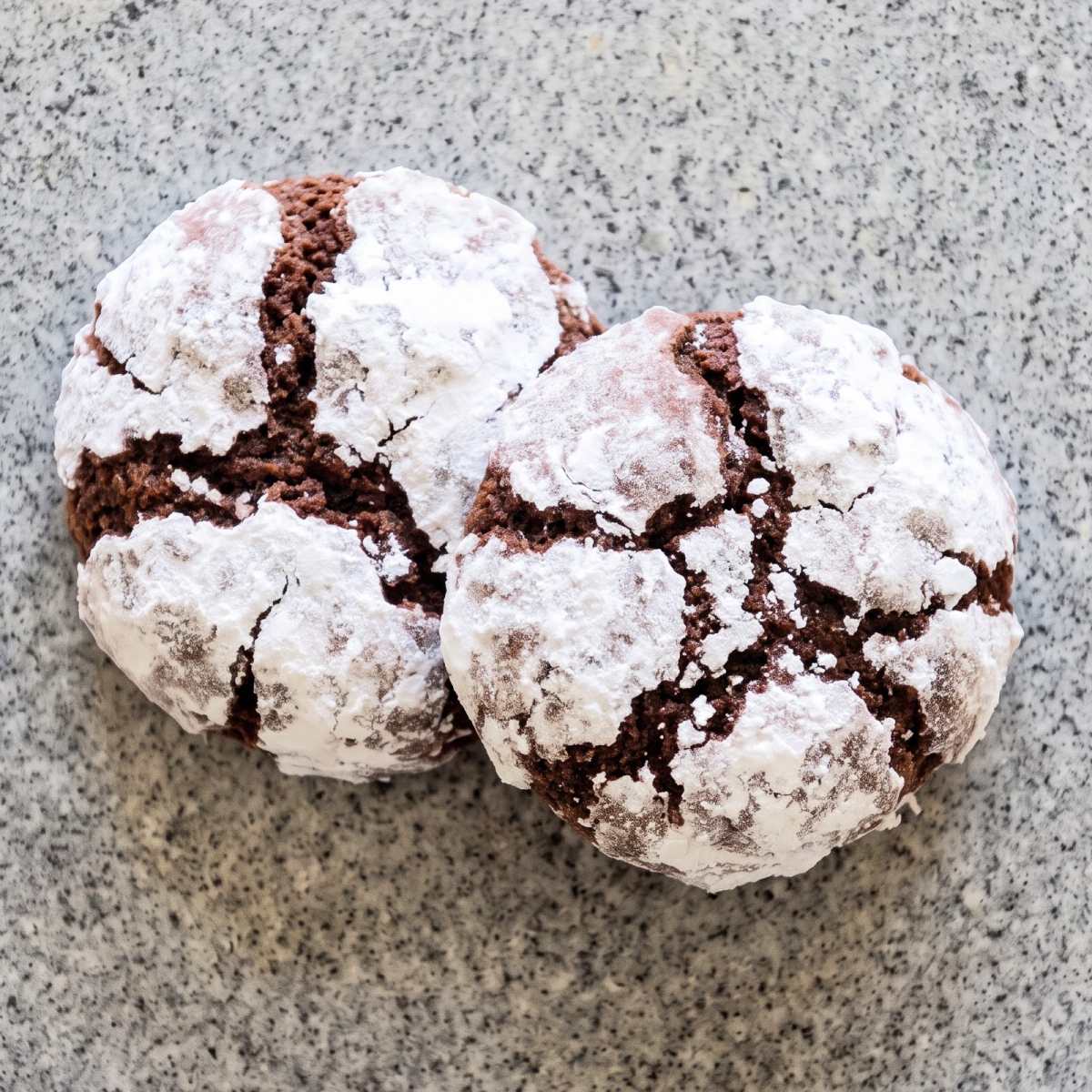Eggless Chocolate Crinkle Cookies